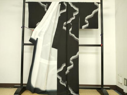 平和屋着物●上質な小紋　絞り　よろけ縞　黒地　正絹　逸品　DABK2126op