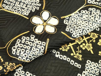 平和屋着物●豪華振袖　駒刺繍　絞り　吉祥舞花文　黒地　金彩　正絹　逸品　DABK2127op
