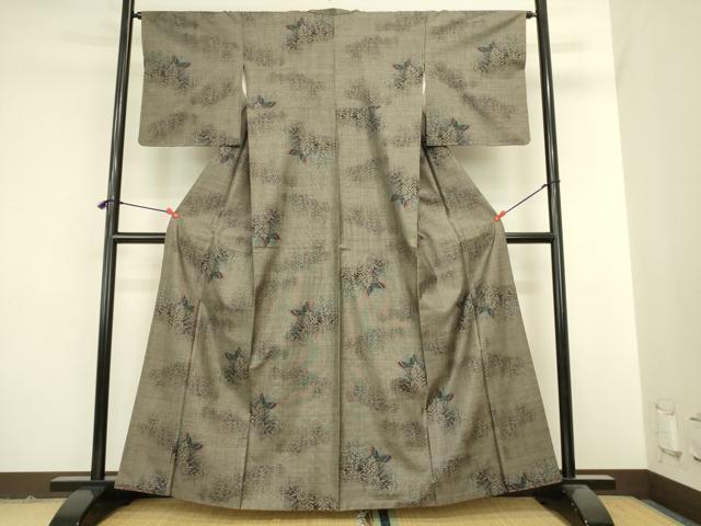 平和屋着物●本場大島紬　9マルキ　舞蝶芝草文　正絹　逸品　DABK2129op