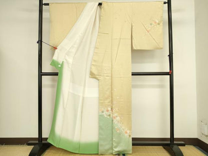 平和屋着物●訪問着　舞蝶花文　暈し染め　金彩　鈴乃屋扱い　正絹　逸品　DABK2693op