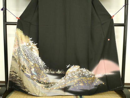 平和屋着物●豪華黒留袖　泰常　螺鈿　駒刺繍　鬘帯飛鳥花文　暈し染め　金彩　正絹　逸品　未使用　DABK2720op