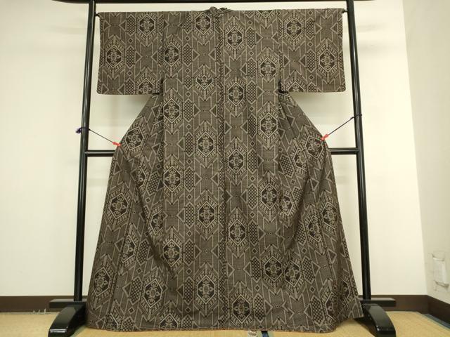 平和屋着物●本場大島紬　7マルキ　抽象花文　正絹　逸品　未使用　DABK2733op