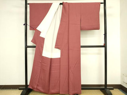 平和屋着物●本草木染作家　瑞寶　色無地　霞地紋　蘇芳色　正絹　逸品　DABK2849op