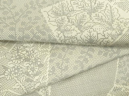平和屋着物●本場大島紬　白大島　120亀甲　草花　正絹　逸品　DABK2855op