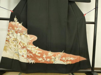 平和屋着物▼豪華黒留袖　刺繍　孔雀花文　暈し染め　金彩　正絹　逸品　DABK2900op