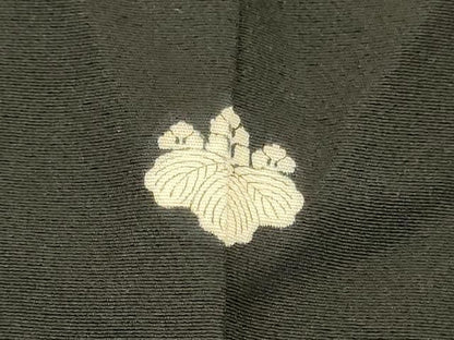 平和屋着物▼中国三大刺繍　汕頭刺繍　スワトウ刺繍　相良刺繍　総刺繍　黒留袖　山車　風景文　金銀彩　正絹　逸品　DABK2930op
