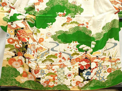 平和屋着物■豪華振袖　駒刺繍　雲取り流水花松文　金彩　正絹　逸品　DABK3152qa