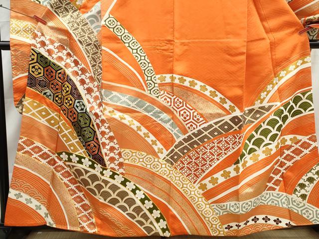 平和屋着物■豪華振袖　駒刺繍　立波吉祥花文　金彩　正絹　逸品　DABK3207qa