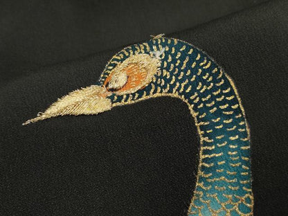 平和屋着物■豪華黒留袖　刺繍　孔雀文　金銀彩　正絹　逸品　DABK3251qa