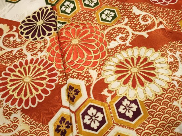平和屋着物■豪華振袖　駒刺繍　亀甲唐草花文　金彩　正絹　逸品　DABK3327qa