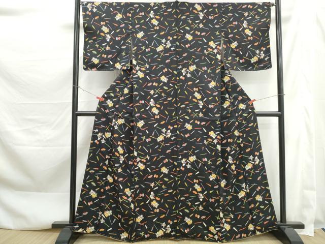 平和屋着物■上質な小紋　人物楽器文　唐子　黒地　正絹　逸品　DABK3402qa