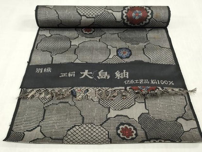 平和屋着物▼大島紬　反物　着尺　舞花文　逸品　未使用　DABK3907zy