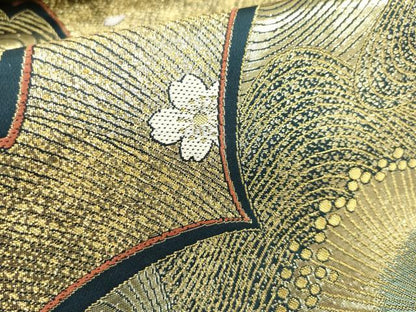 平和屋着物▼両面　六通柄袋帯　舞桜文　金糸　鈴乃屋扱い　正絹　逸品　DABK5031ea