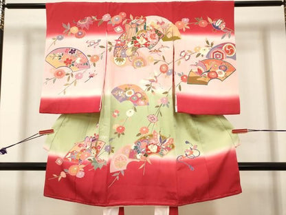 平和屋着物[]お宮参り　女の子　祝着　産着　初着　のしめ　地紙飛鶴花文　暈し染め　金銀彩　逸品　DABK5166ea