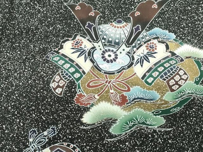 平和屋着物[]お宮参り　男の子　祝着　産着　初着　のしめ　兜　松竹梅　器物文　暈し染め　たたき染め　黒地　金彩　逸品　DABK5194ea