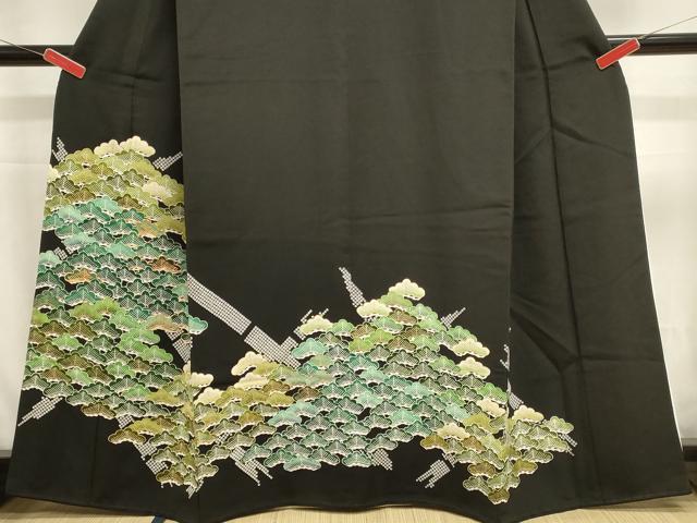 平和屋着物■豪華黒留袖　駒刺繍　松文　金彩　正絹　逸品　DABK5678sf