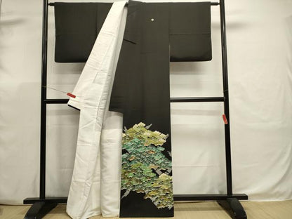 平和屋着物■豪華黒留袖　駒刺繍　松文　金彩　正絹　逸品　DABK5678sf