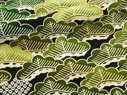 平和屋着物■豪華黒留袖　駒刺繍　松文　金彩　正絹　逸品　DABK5678sf