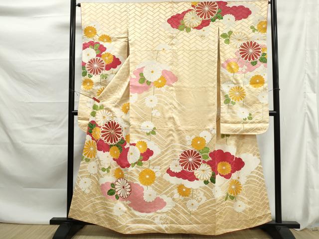 平和屋着物■豪華振袖　駒刺繍　重ね雲菊尽くし文　金彩　正絹　逸品　DABK6097qa