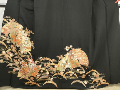 平和屋着物■豪華黒留袖　駒刺繍　地紙御所車花文　金彩　正絹　逸品　DABK6112qa