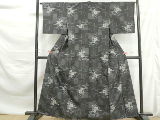平和屋着物■上質な紬　草花文　黒地　正絹　逸品　DABK6121qa