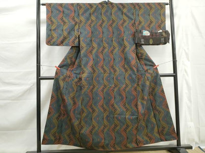平和屋着物■本場大島紬　古代染色　幾何学文　反端付き　正絹　逸品　DABK6411qa