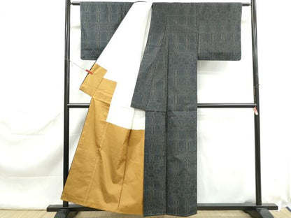 平和屋着物■本場大島紬　幾何学文　正絹　逸品　DABK6431qa
