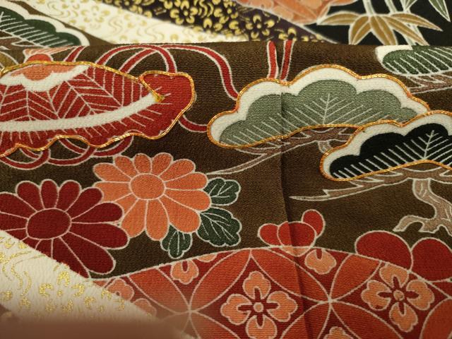 平和屋着物■豪華黒留袖　駒刺繍　飛鶴吉祥花文　松竹梅　金彩　正絹　逸品　DABK6533ya