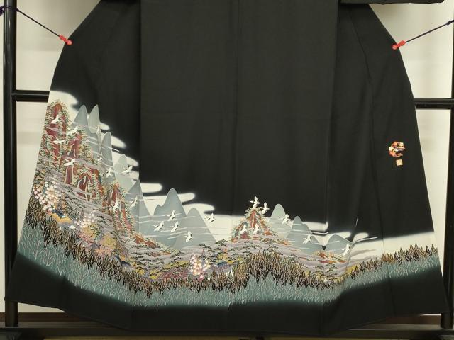 平和屋着物■豪華黒留袖　友禅　作家物　飛鶴風景花松文　枝梅　暈し染め　さが美扱い　正絹　逸品　DABK6546ya