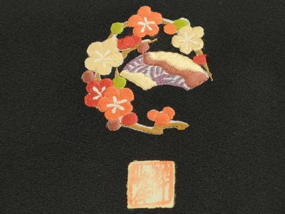 平和屋着物■豪華黒留袖　友禅　作家物　飛鶴風景花松文　枝梅　暈し染め　さが美扱い　正絹　逸品　DABK6546ya