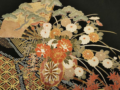 平和屋着物■豪華黒留袖　駒刺繍　扇面花車文　松竹梅　金彩　正絹　逸品　DABK6652ya