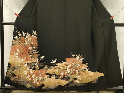 平和屋着物■豪華黒留袖　地紙御所車飛鶴花松文　金彩　正絹　逸品　DABK6710ya