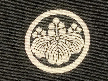 平和屋着物■豪華黒留袖　地紙御所車飛鶴花松文　金彩　正絹　逸品　DABK6710ya