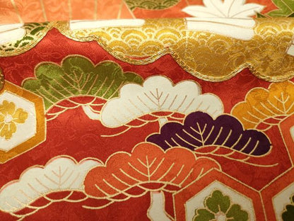 平和屋着物■豪華振袖　駒刺繍　檜扇花松文　金彩　正絹　逸品　DABK6840ya