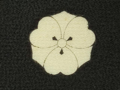 平和屋着物■豪華黒留袖　友禅　作家物　扇面花松文　正絹　逸品　DABK6850ya