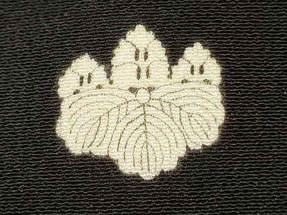 平和屋着物■豪華黒留袖　駒刺繍　尾長鳥　枝梅　金銀糸　正絹　逸品　DABK6972ya