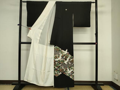 平和屋着物■豪華黒留袖　刺繍　飛鶴花松文　金彩　正絹　逸品　DABK6973ya