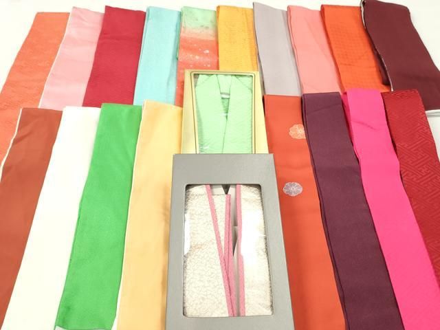 平和屋着物▼和装小物　重ね衿・伊達衿　まとめて20点　紗綾形　花菱文　花丸文　箔散らし　金銀彩　未使用品あり　逸品　DABK7125xg