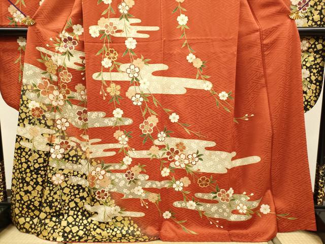 平和屋着物●豪華振袖　エ霞枝垂れ桜文　金彩　正絹　逸品　DABK7866du