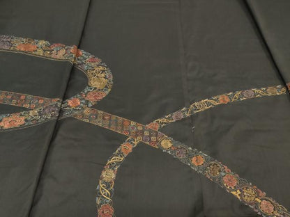 平和屋着物●付下げ　本場縞大島紬　解き反物　着尺　裁断済み　総刺繍　鳳凰草花文　黒地　金彩　逸品　DABK9130zy