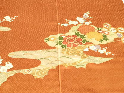 平和屋着物▼付下げ　反物　着尺　駒刺繍　亀甲草花文　金彩　十日町織物謹製　逸品　未使用　DABK9152zy