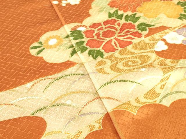 平和屋着物▼付下げ　反物　着尺　駒刺繍　亀甲草花文　金彩　十日町織物謹製　逸品　未使用　DABK9152zy
