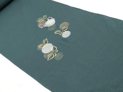 平和屋着物▼付下げ　反物　着尺　刺繍　舞蝶文　金彩　逸品　未使用　DABK9255zy