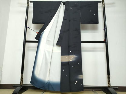 平和屋着物●訪問着　駒刺繍　舞桜文　黒地　銀糸　正絹　逸品　DABL1014ud