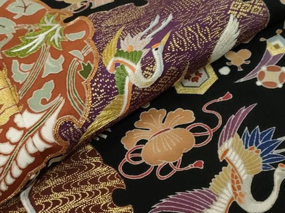 平和屋着物●豪華黒留袖　駒刺繍　宝尽くし飛鶴花文　金彩　正絹　逸品　DABL1047ud