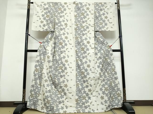 平和屋着物●上質な紬　舞桜文　正絹　逸品　DABL1075ud