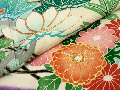 平和屋着物●豪華振袖　駒刺繍　エ霞風景草花文　金彩　正絹　逸品　DABL1110ud