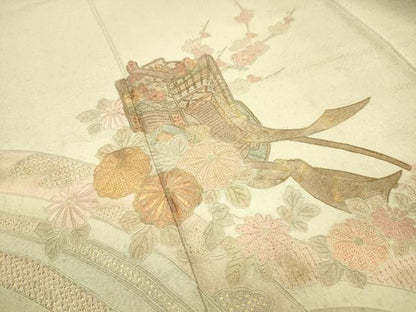 平和屋着物▼中国三大刺繍 スワトウ刺繍 汕頭刺繍 相良刺繍 総刺繍 訪問着 御所車花文 暈し染 金彩 やまと誂製 正絹 逸品 DABL2101fe