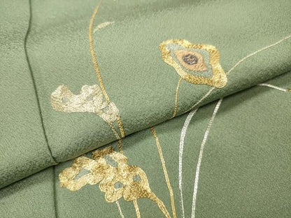 平和屋着物▼訪問着　作家物　駒刺繍　総刺繍　草花　金銀糸　正絹　逸品　DABL2112fe