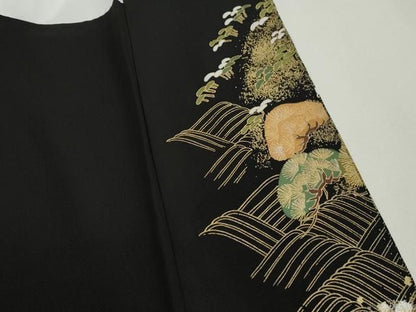 平和屋着物■豪華黒留袖　駒刺繍　飛鶴風景松文　金銀彩　正絹　逸品　DABL3114qa